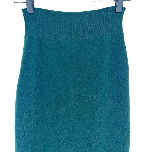 Frame Cashmere Blend Compact Pencil Skirt in Pine - Picture 12 of 13